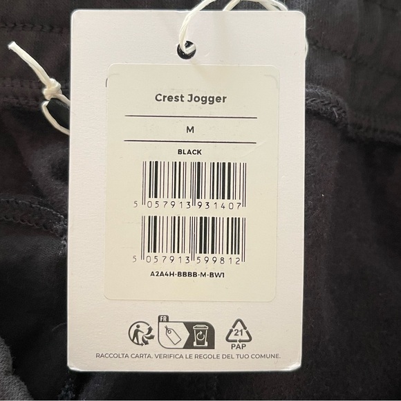 NWT!! Gymshark “Crest” sweatpants joggers, black size Medium - Picture 7 of 7